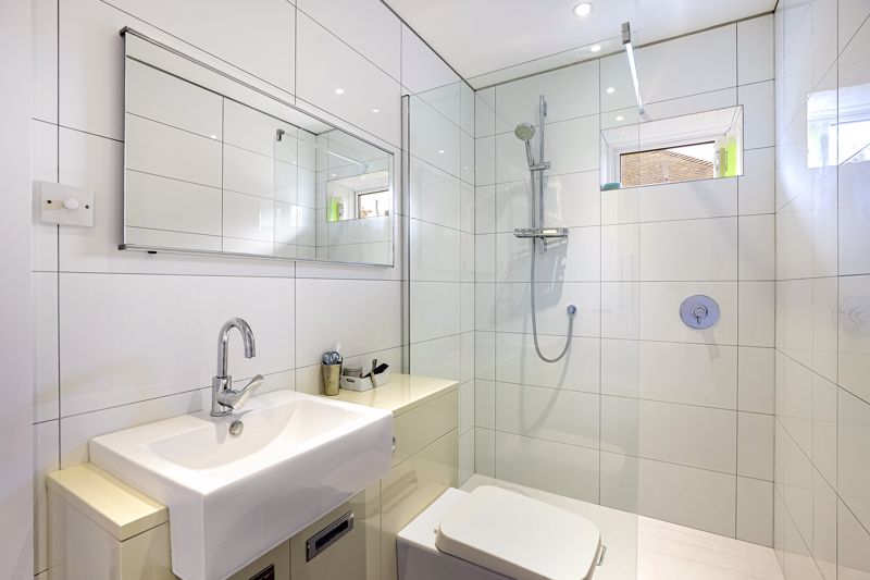 Bathroom - click for photo gallery